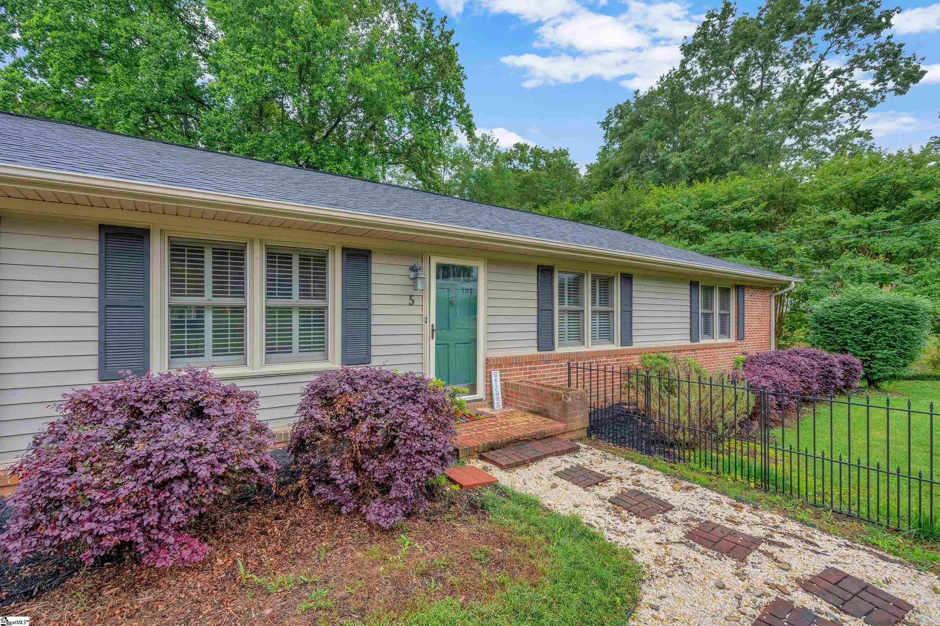 Property image 4 at 5 Live Oak Court, Taylors, SC 29687