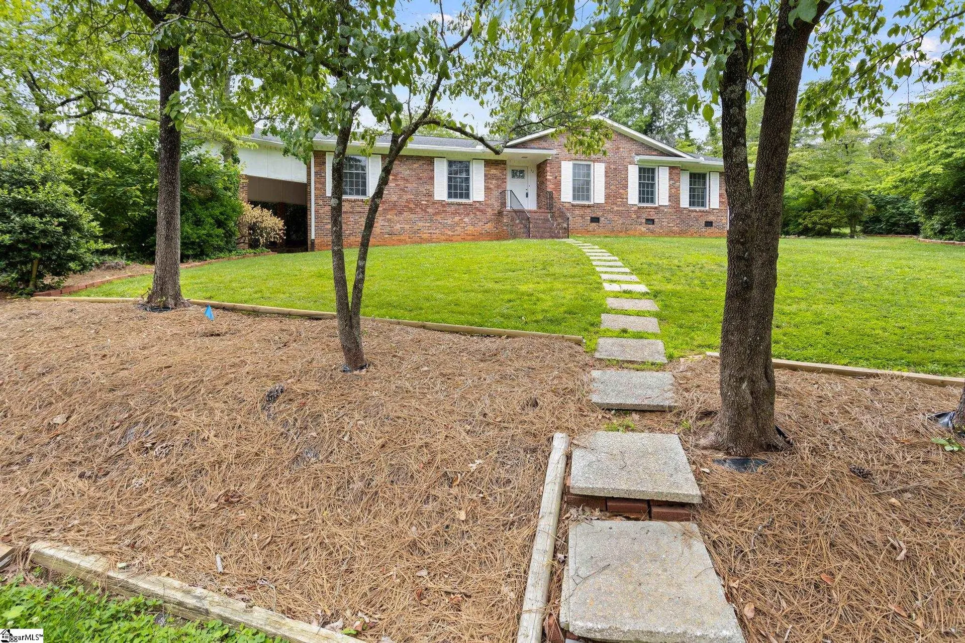 Property image 2 at 12 Galphin Drive, Greenville, SC 29609