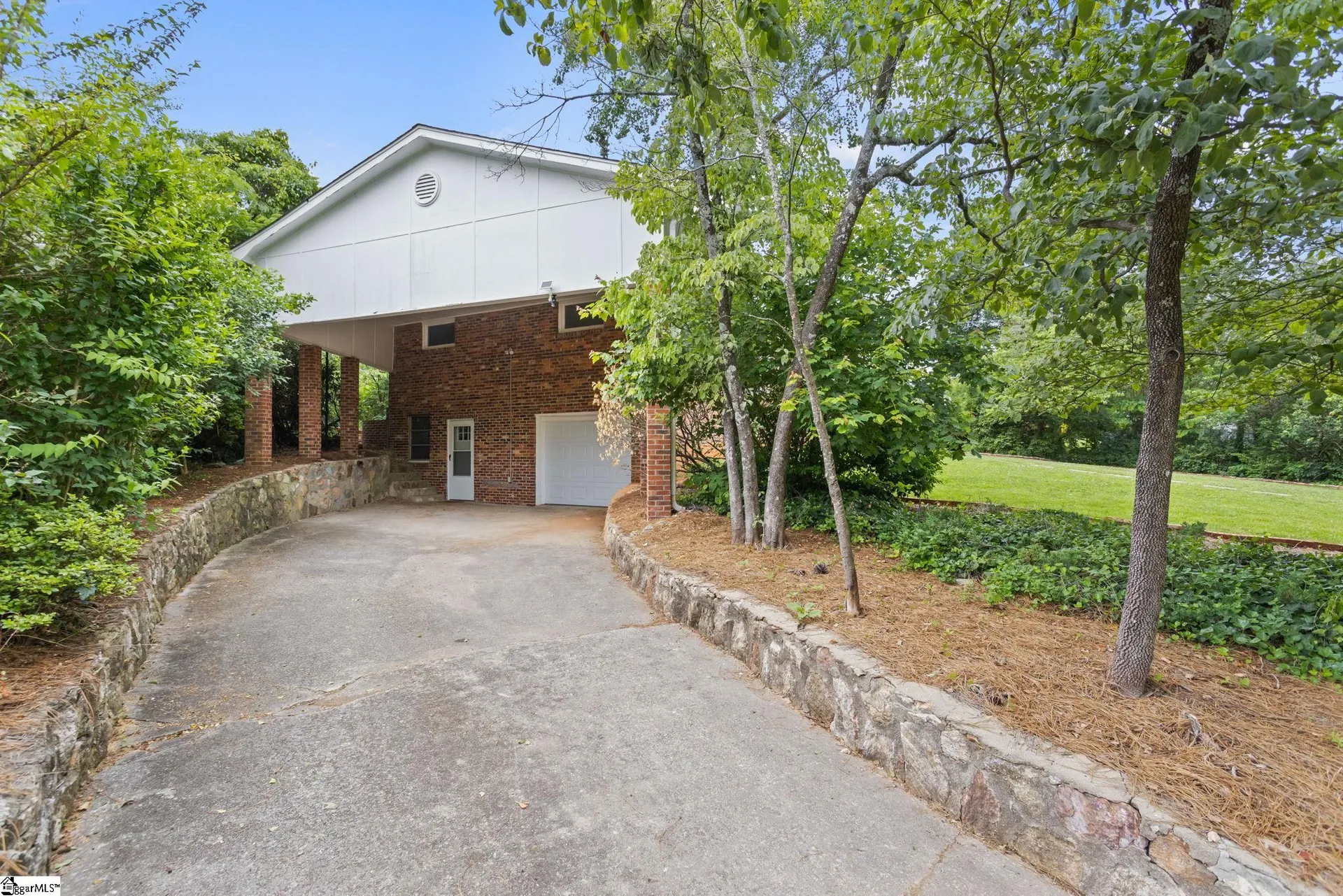 Property image 3 at 12 Galphin Drive, Greenville, SC 29609