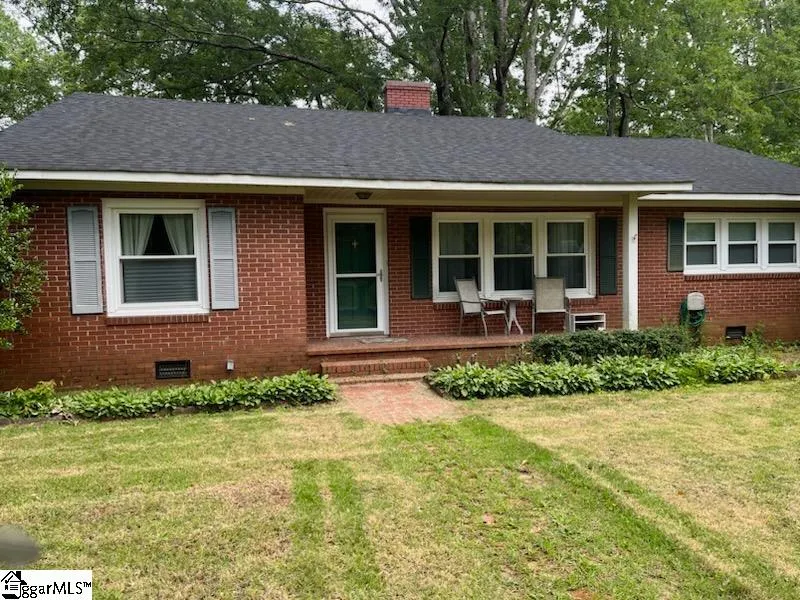 101 Meadow Road