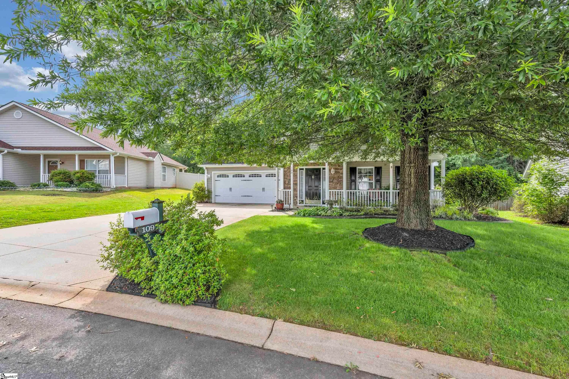 Property image 2 at 109 Maximus Drive, Greer, SC 29651