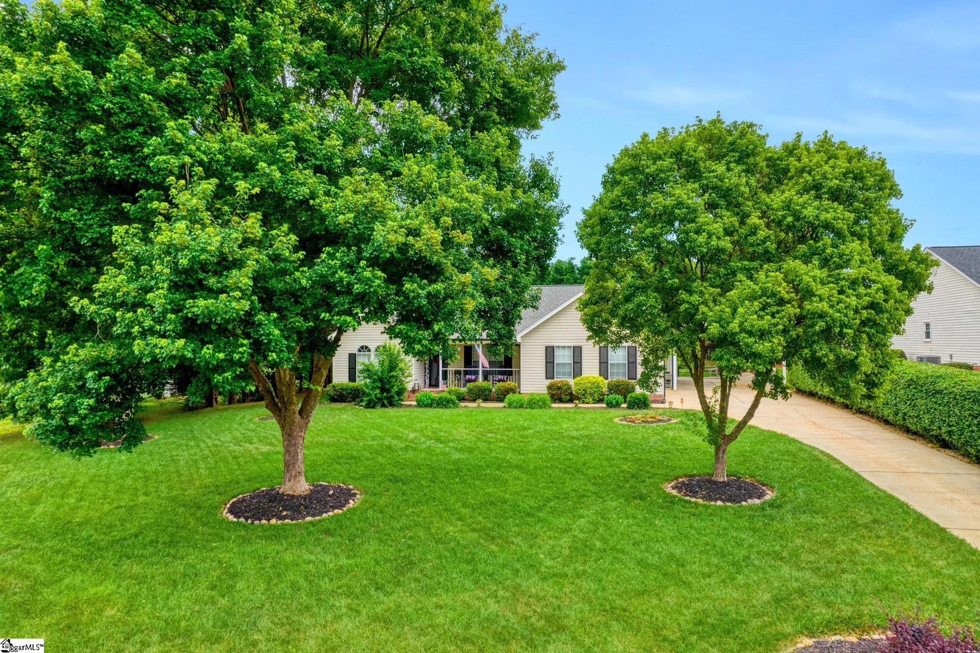 Property image 2 at 110 Ridgemont Court, Easley, SC 29642
