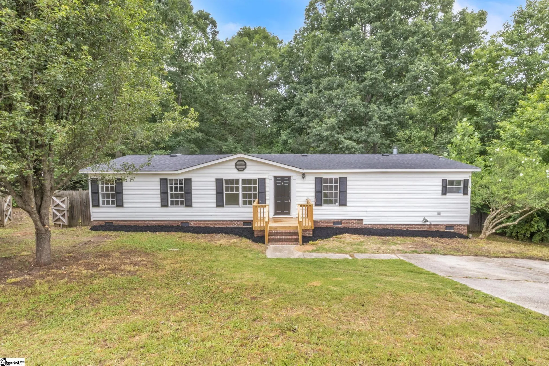 409 Walnut Crest Court