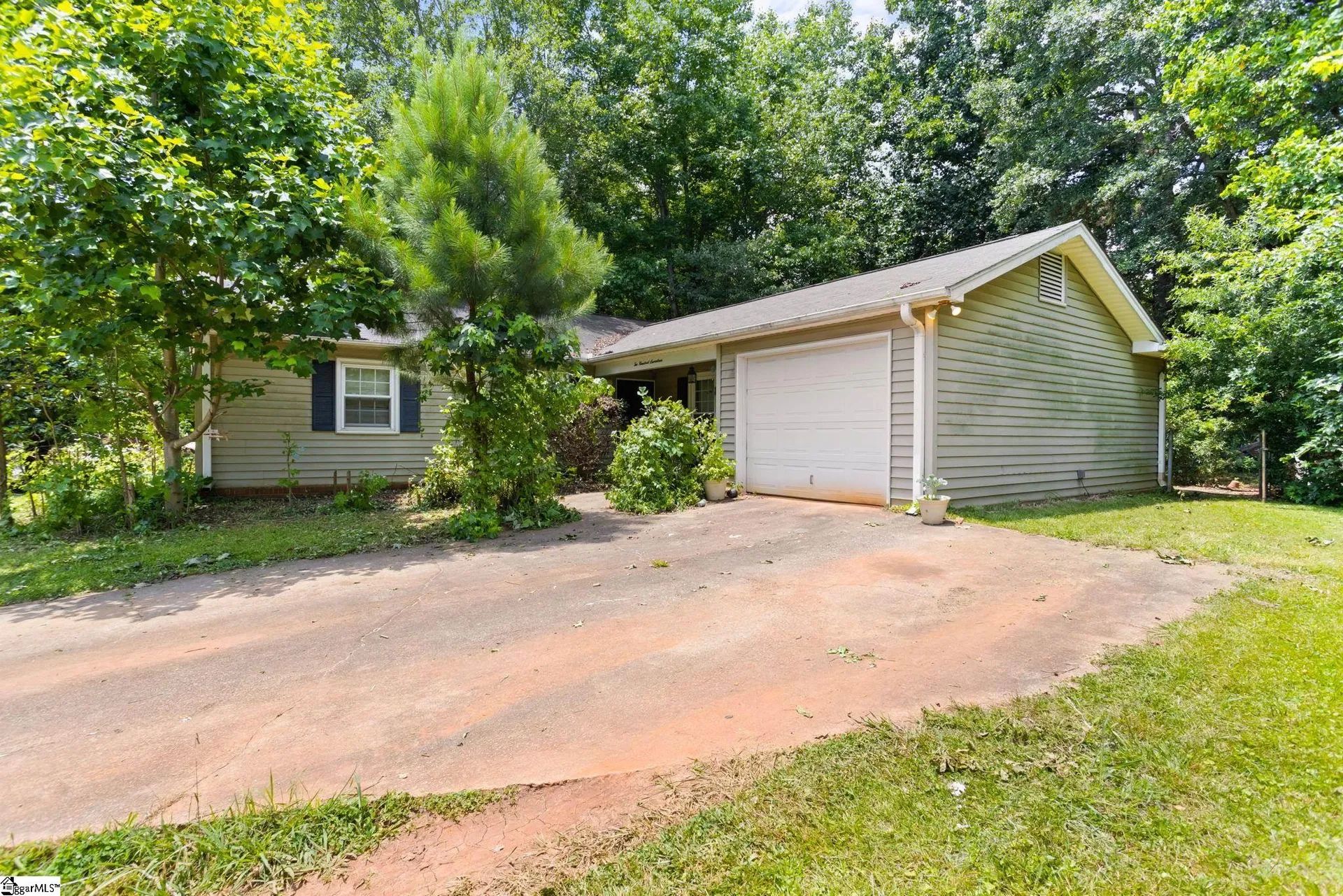 217 Hunters Trail