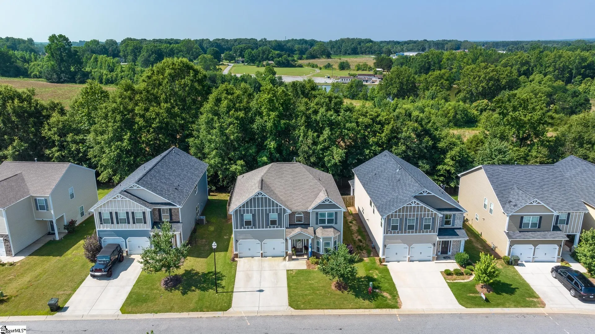 Property image 2 at 211 Heatherwood Lane, Greer, SC 29651