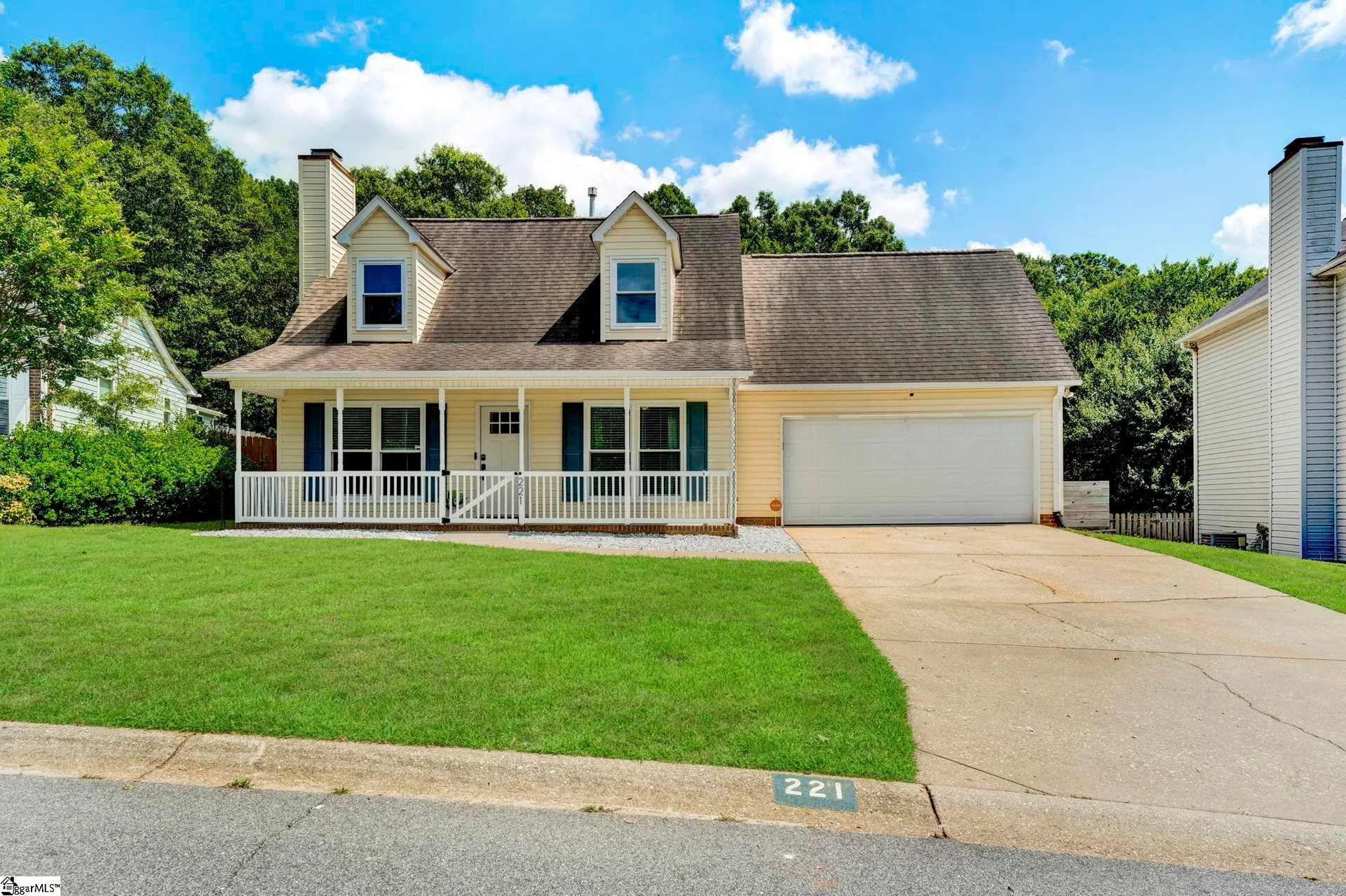 Property image 1 at 221 Twin Falls Drive, Simpsonville, SC 29680