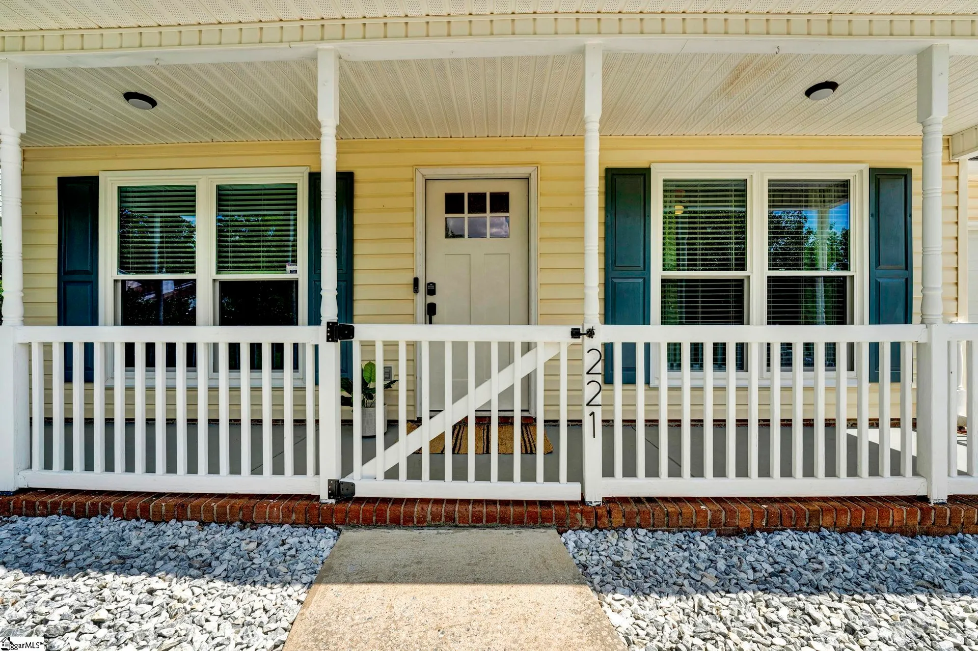 Property image 2 at 221 Twin Falls Drive, Simpsonville, SC 29680