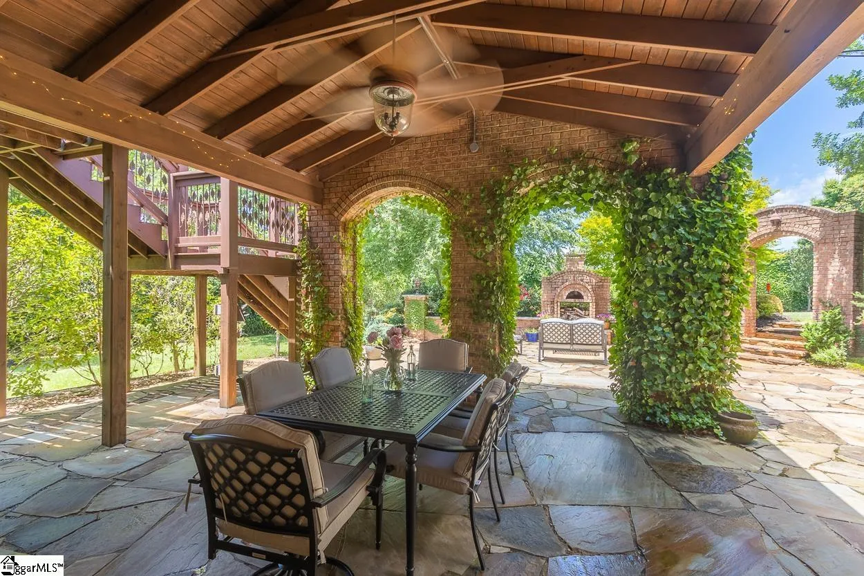 Property image 2 at 104 Barfield Drive, Easley, SC 29642