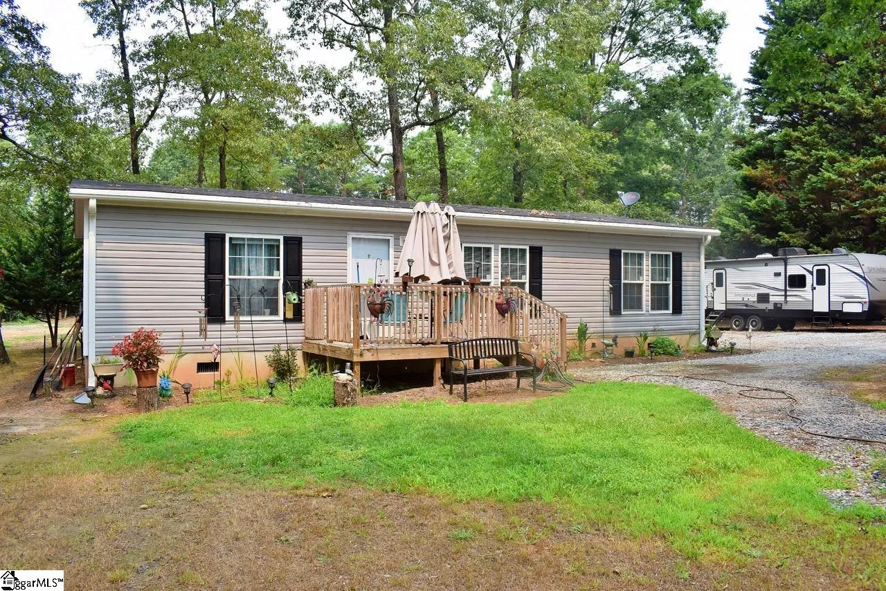 Property image 3 at 150 Highland Hills Drive, Campobello, SC 29322