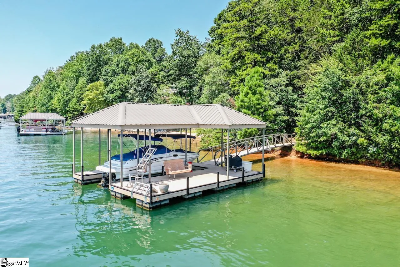 Property image 2 at 806 Sailview Drive, Seneca, SC 29672