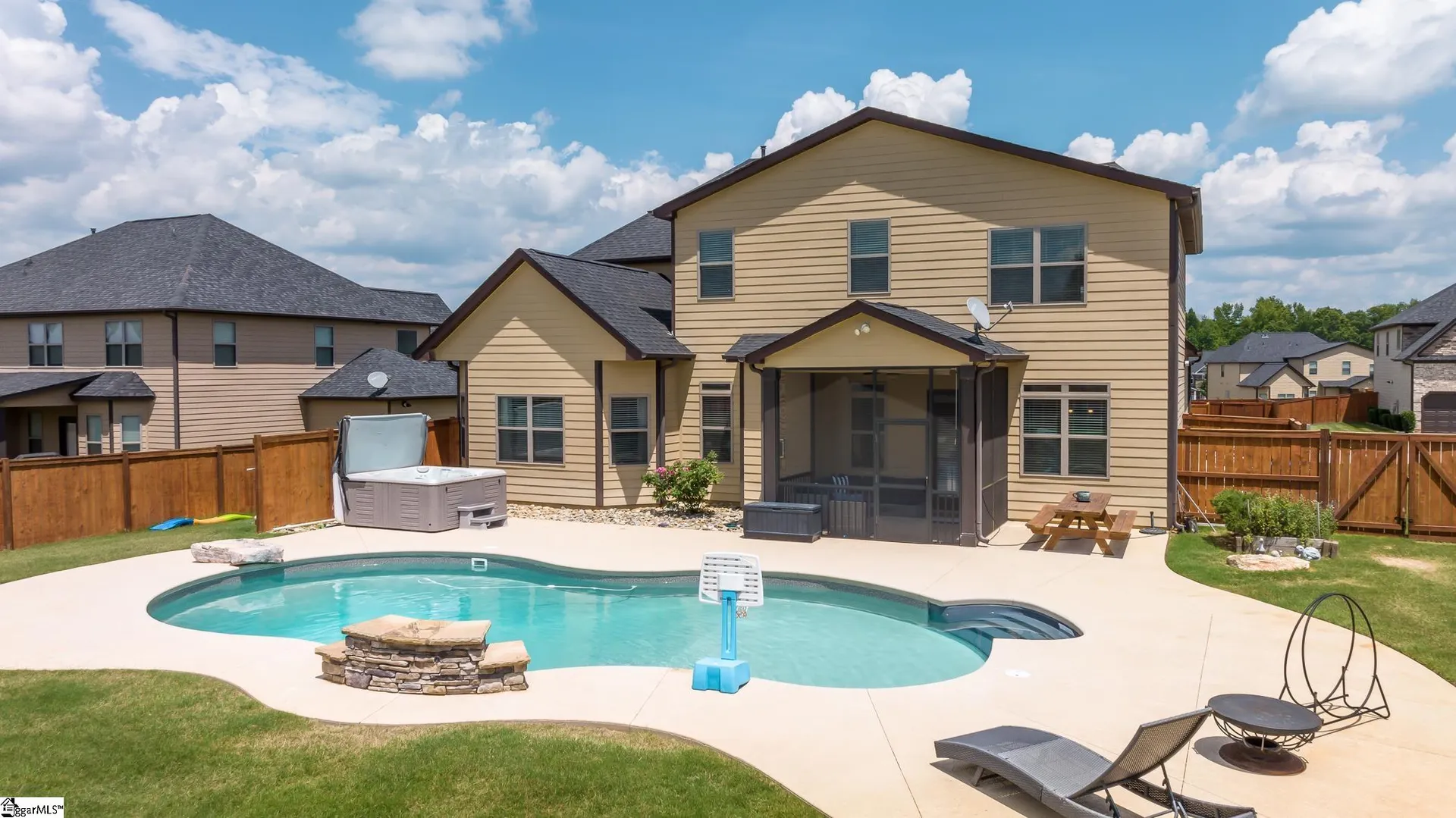 Property image 2 at 11 Hanlon Drive, Woodruff, SC 29388