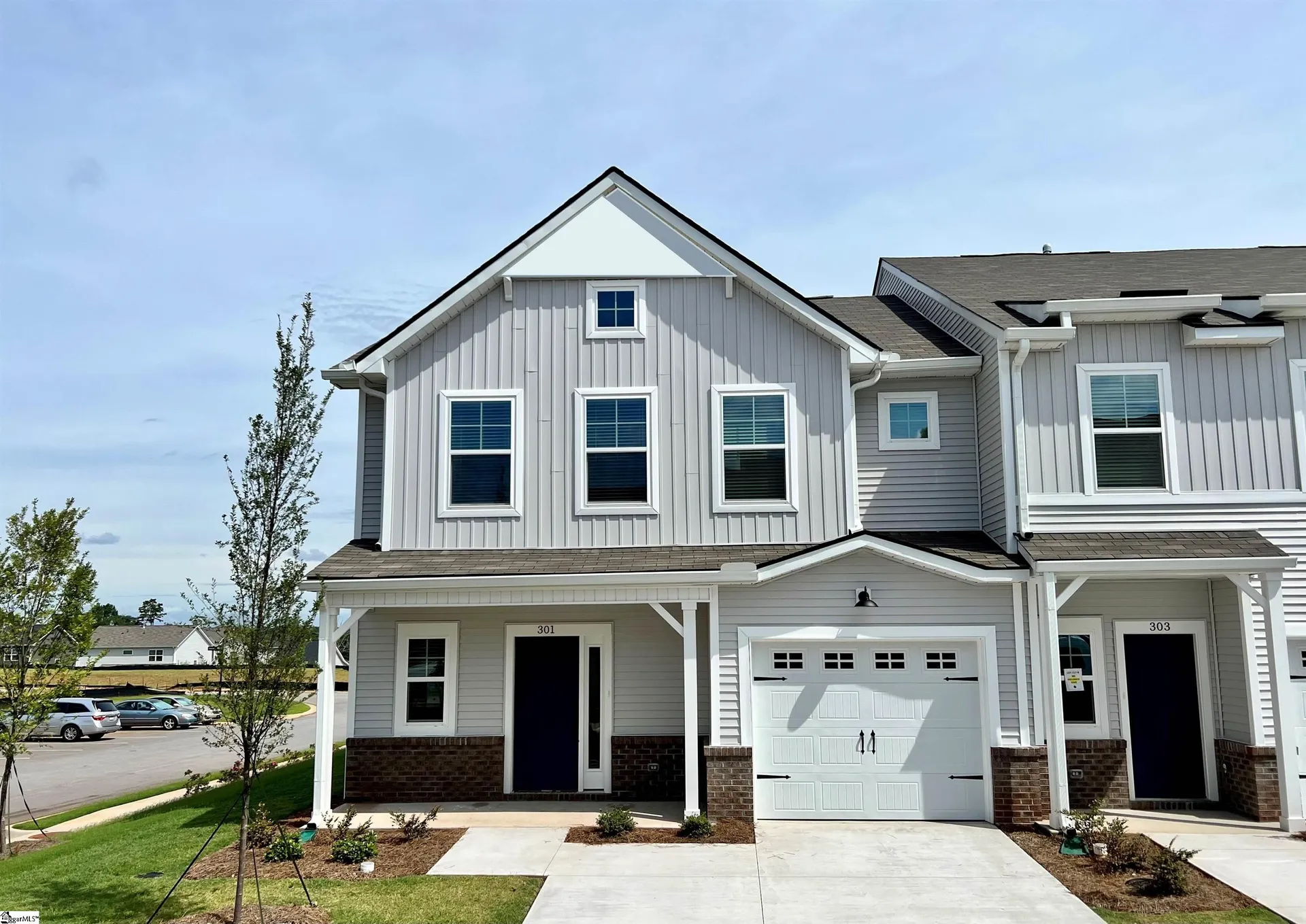 Property image 1 at 301 Hollenbeck Place, Greenville, SC 29607