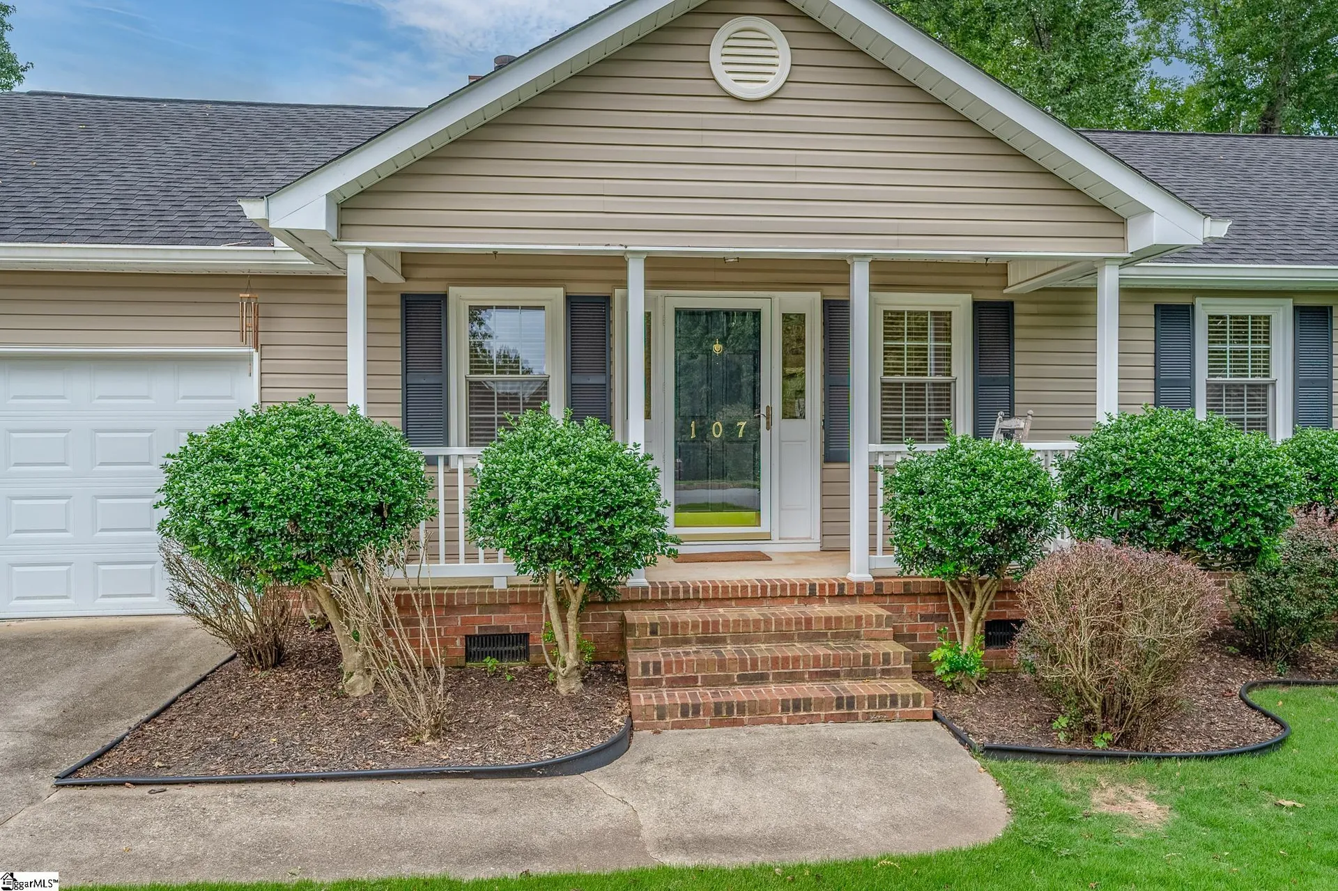 Property image 3 at 107 Waterbury Court, Simpsonville, SC 29680
