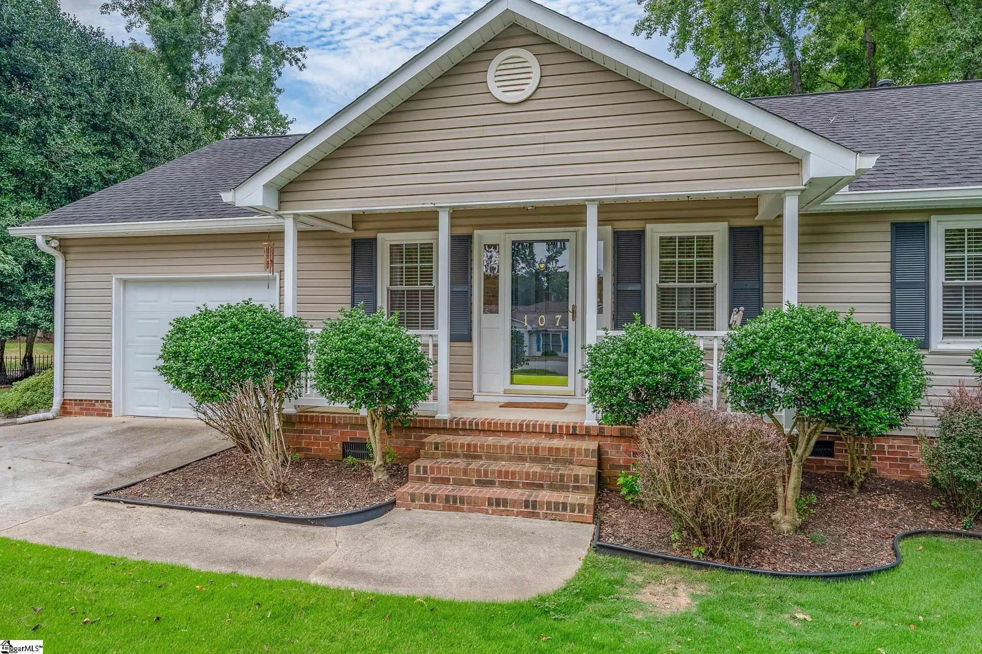 Property image 4 at 107 Waterbury Court, Simpsonville, SC 29680