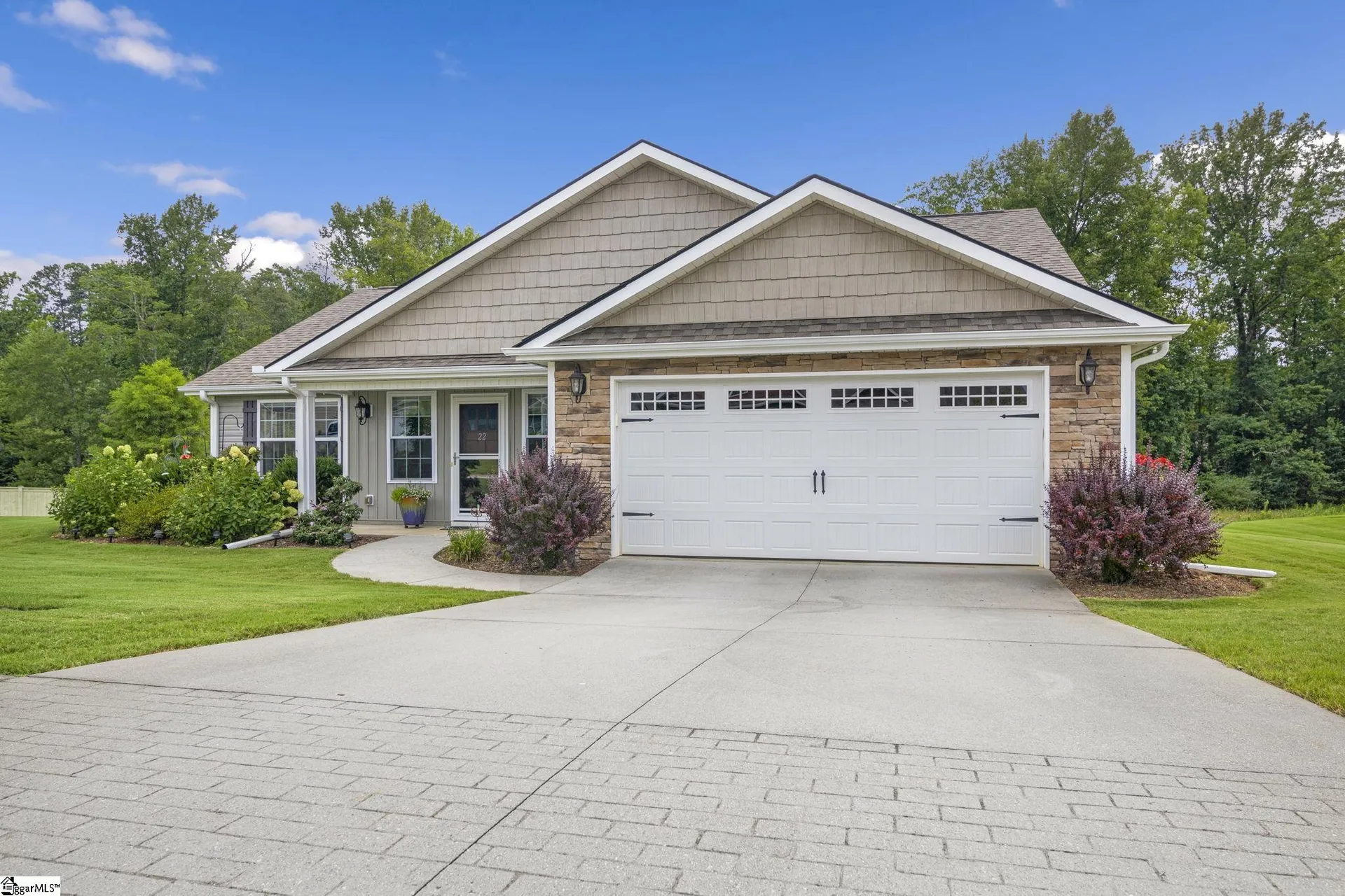 Property image 3 at 22 Macle Court, Travelers Rest, SC 29690