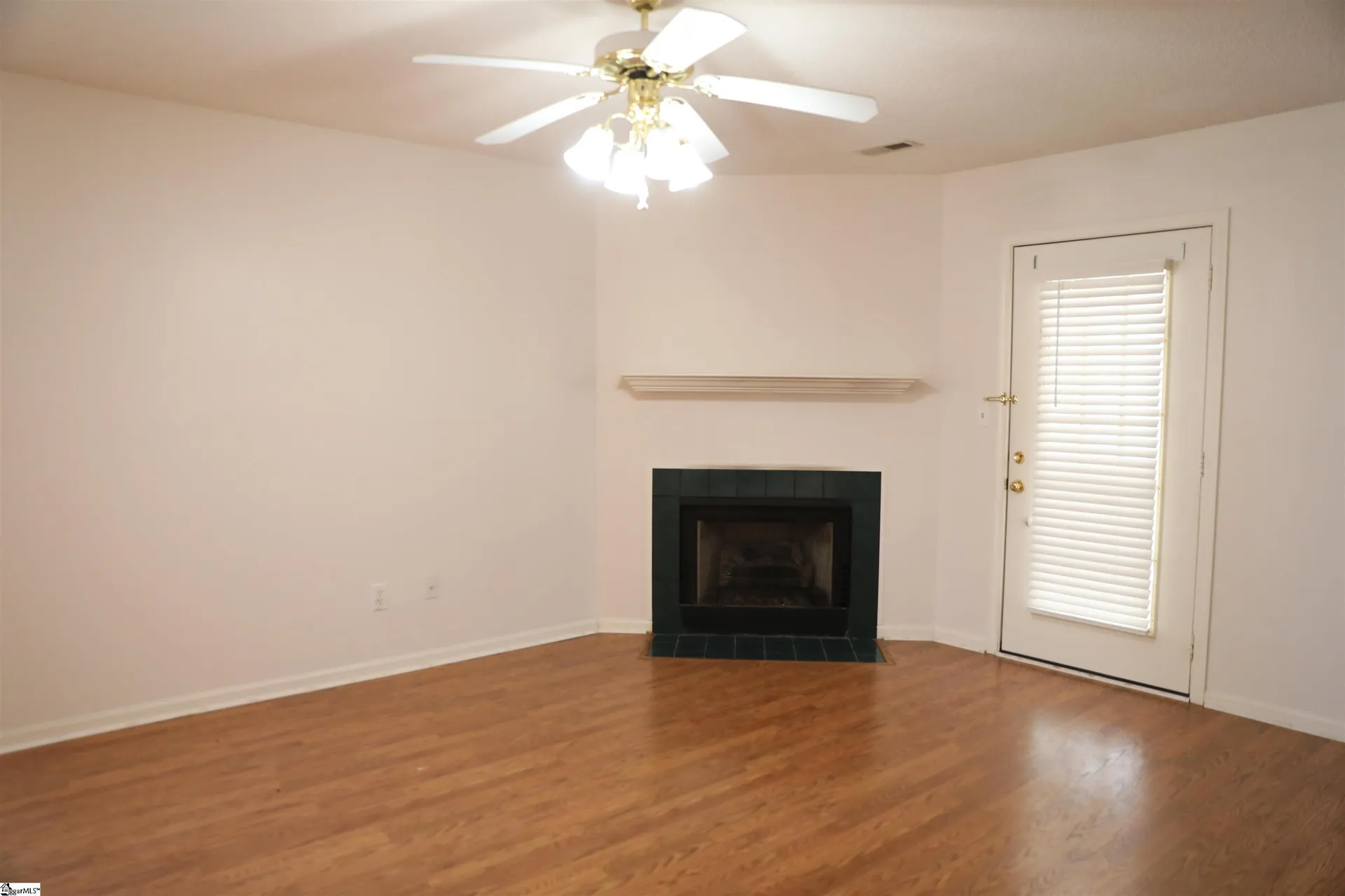 Property image 5 at 404 Santa Fe Road, Moore, SC 29369