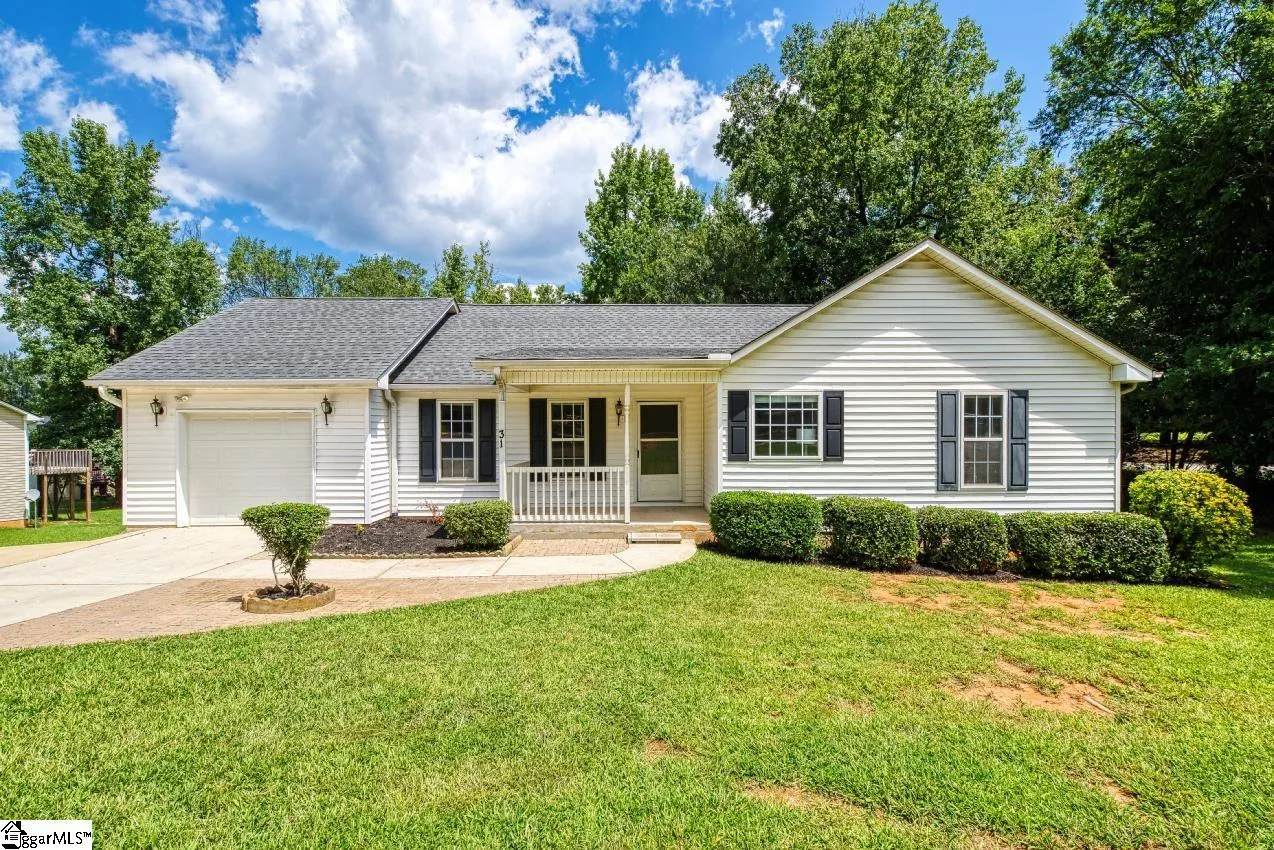 Property image 1 at 31 Northway Drive, Taylors, SC 29687
