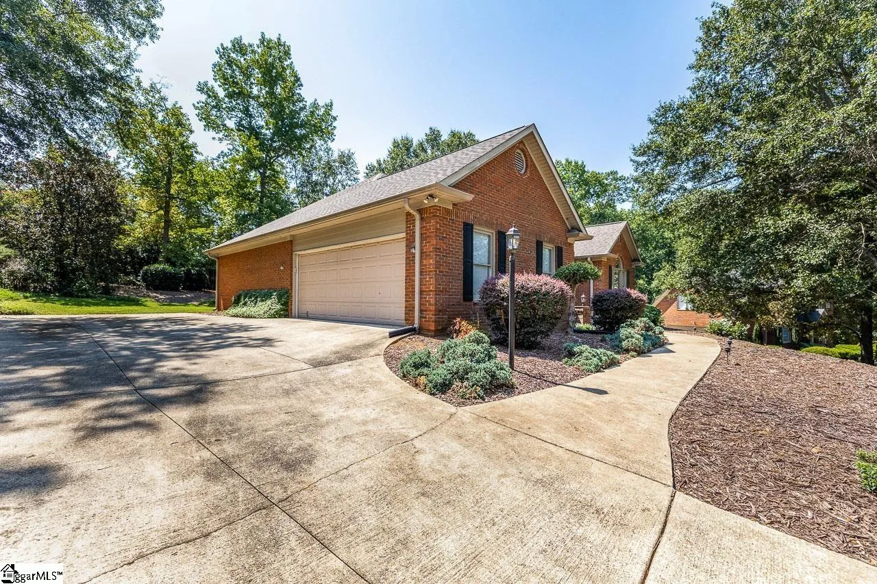 Property image 3 at 130 Morning Lake Drive, Moore, SC 29369