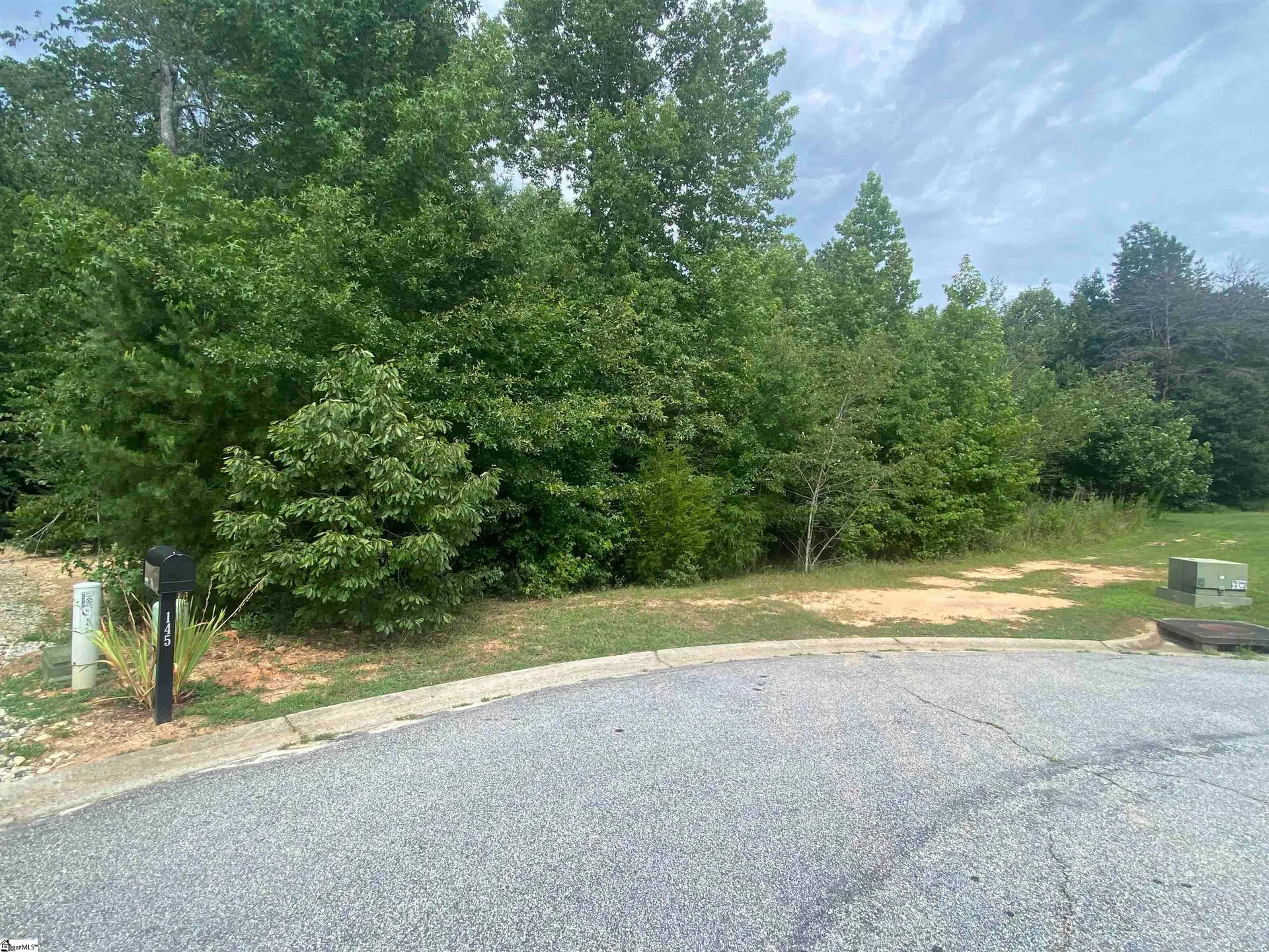 Property image 2 at 140 Ladson Lake Lane, Simpsonville, SC 29680