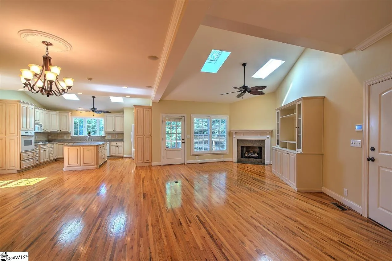 Property image 3 at 126 Lowther Hall Lane, Greenville, SC 29615