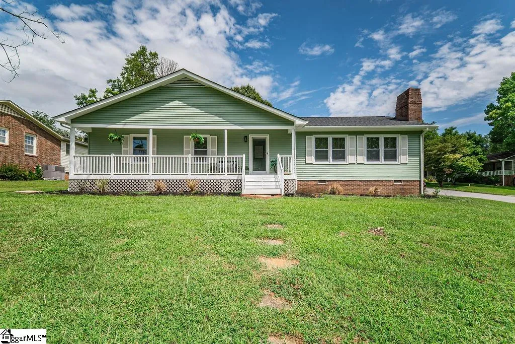 1102 Green Fern Lane
