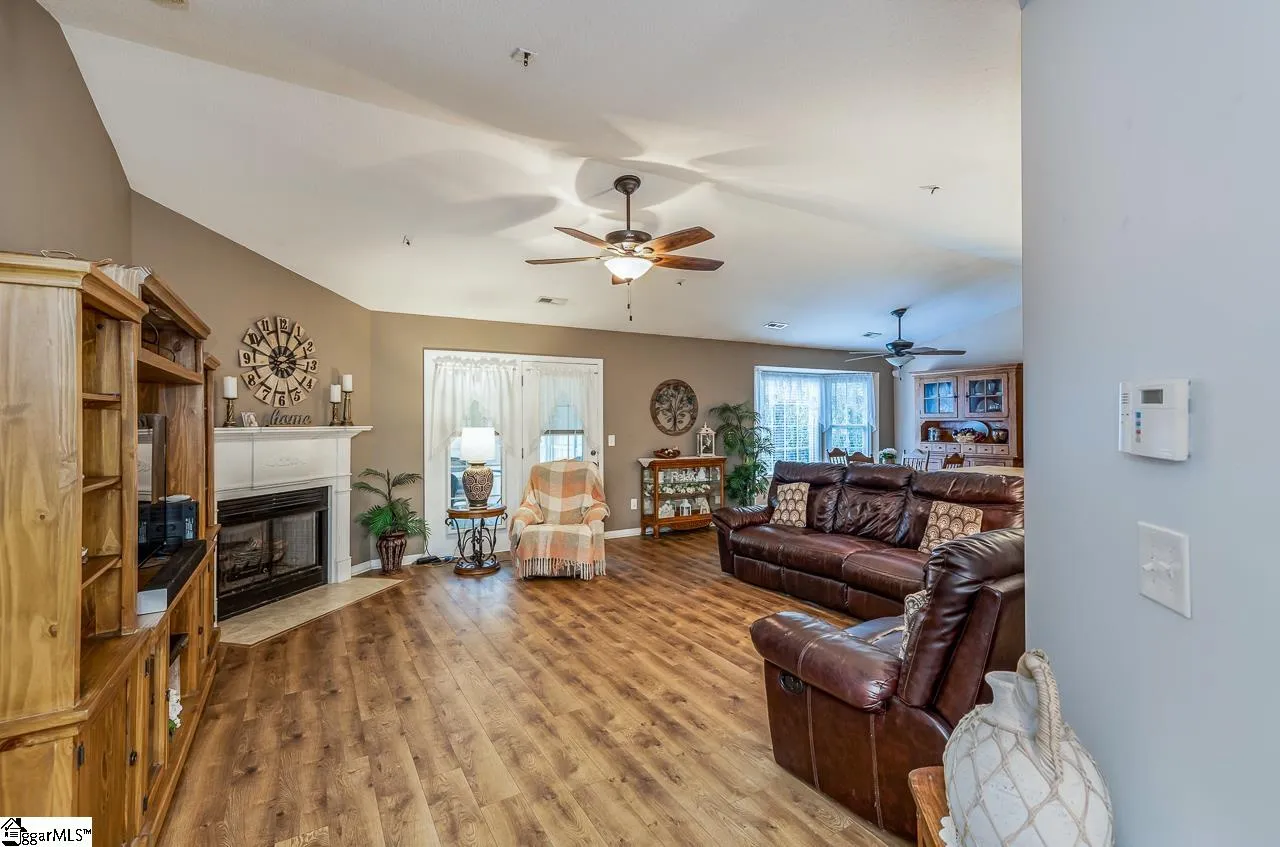 Property image 4 at 100 Feldspar Lane, Greer, SC 29650