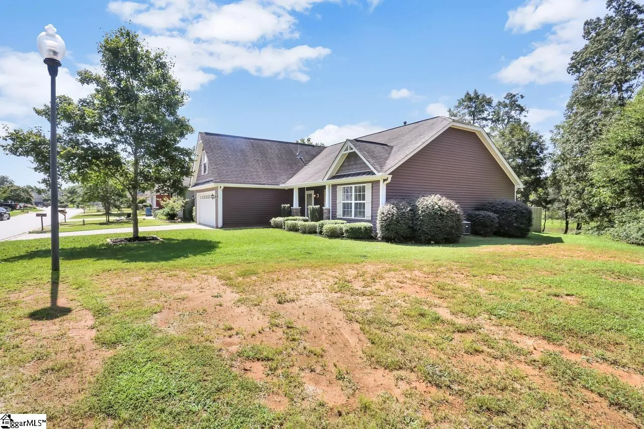 Property image 3 at 216 Finley Hill Court, Simpsonville, SC 29861