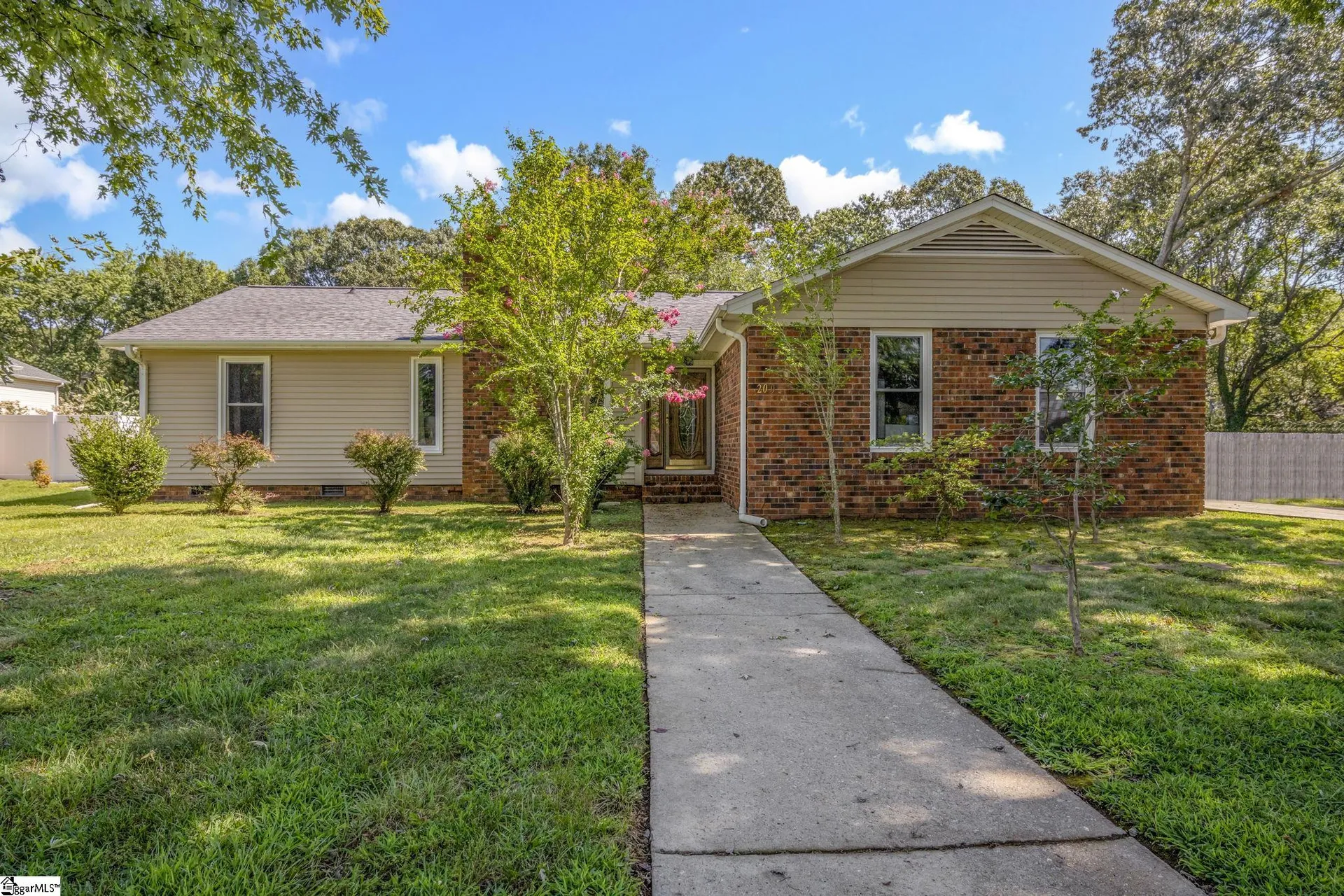 Property image 4 at 209 Governors Square, Greer, SC 29650