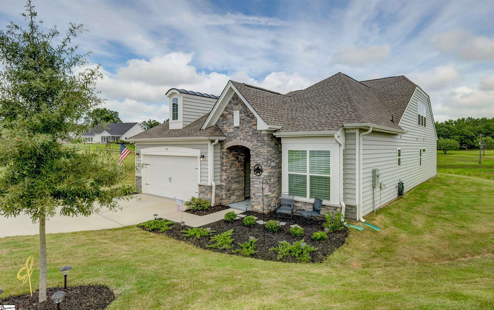Property image 2 at 909 Miltona Lane, Greer, SC 29651