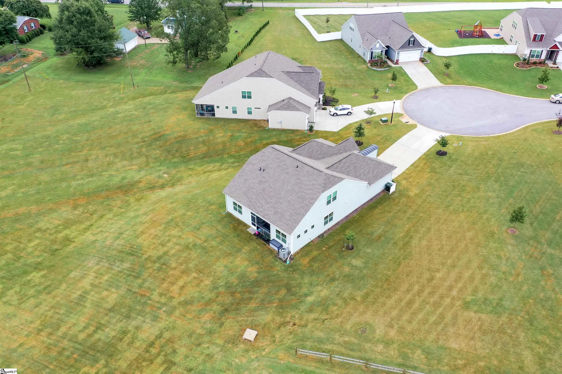 Property image 3 at 909 Miltona Lane, Greer, SC 29651