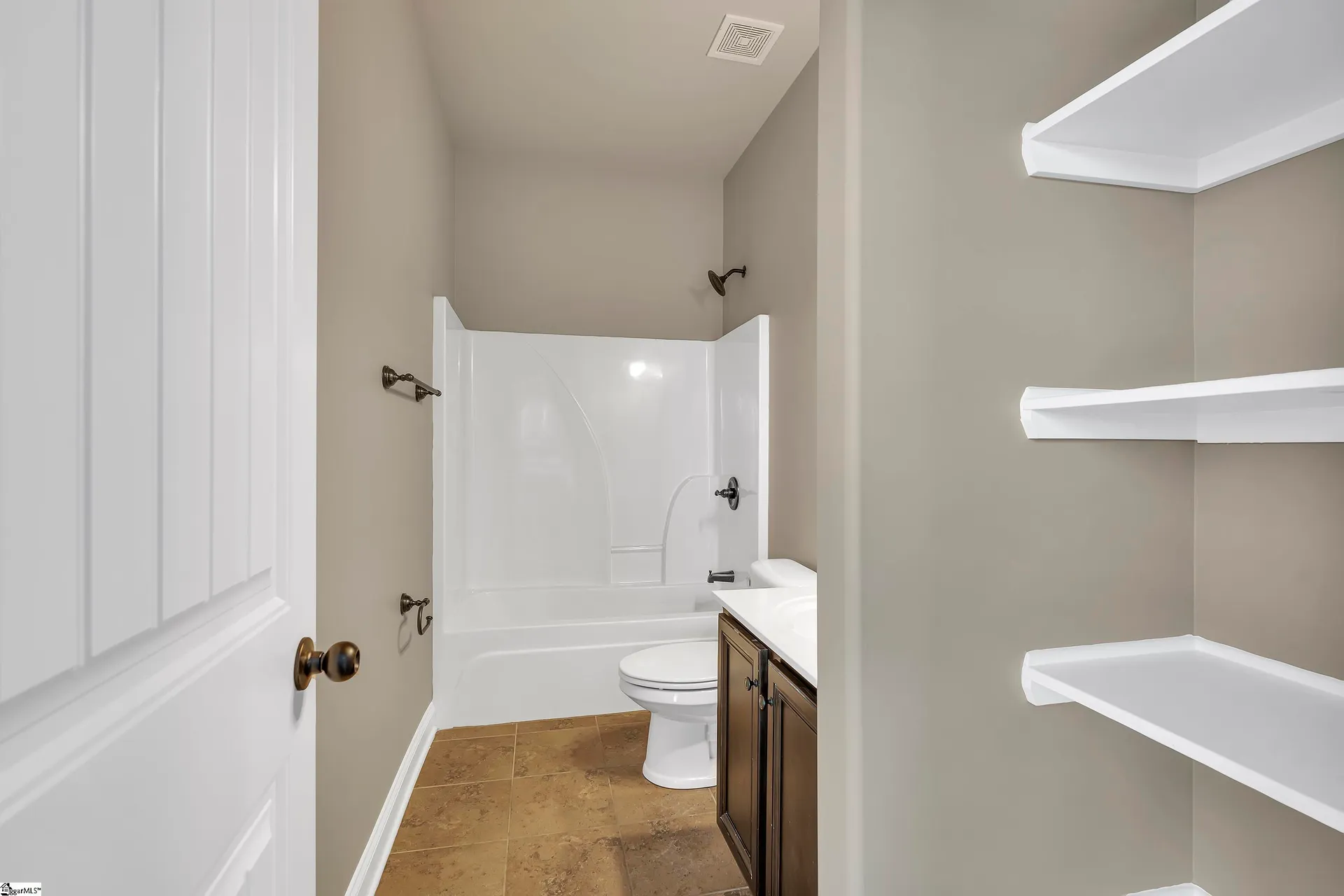 Property image 3 at 130 Keowee Avenue, Greenville, SC 29605