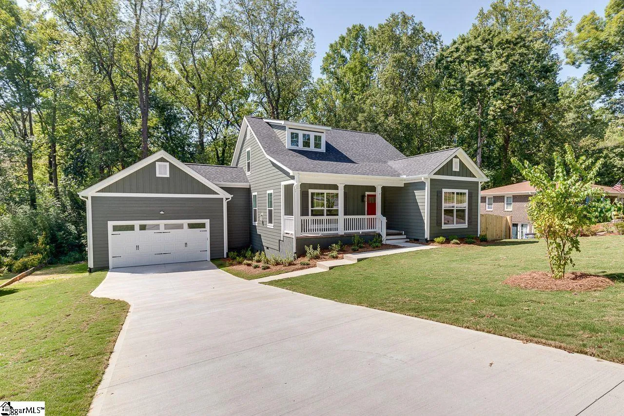 Property image 3 at 7 Wildwood Road, Greenville, SC 29615
