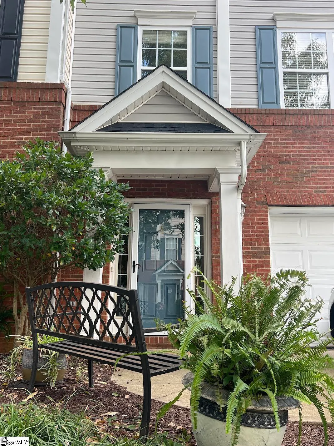 702 Calle Place