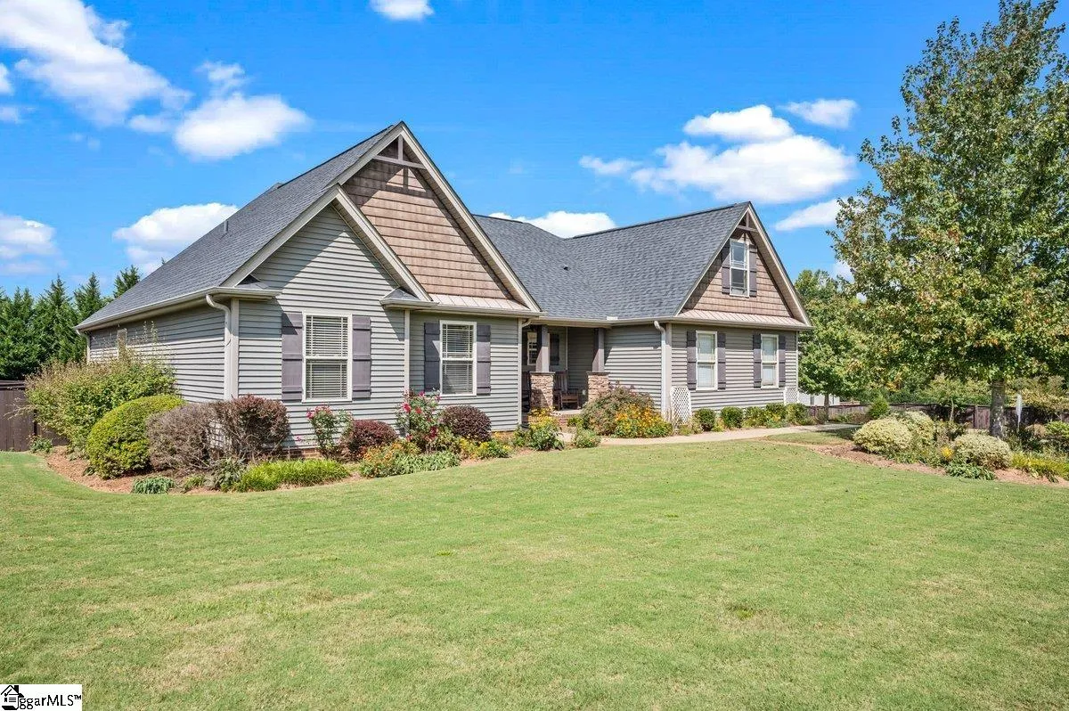 301 Tineke Way