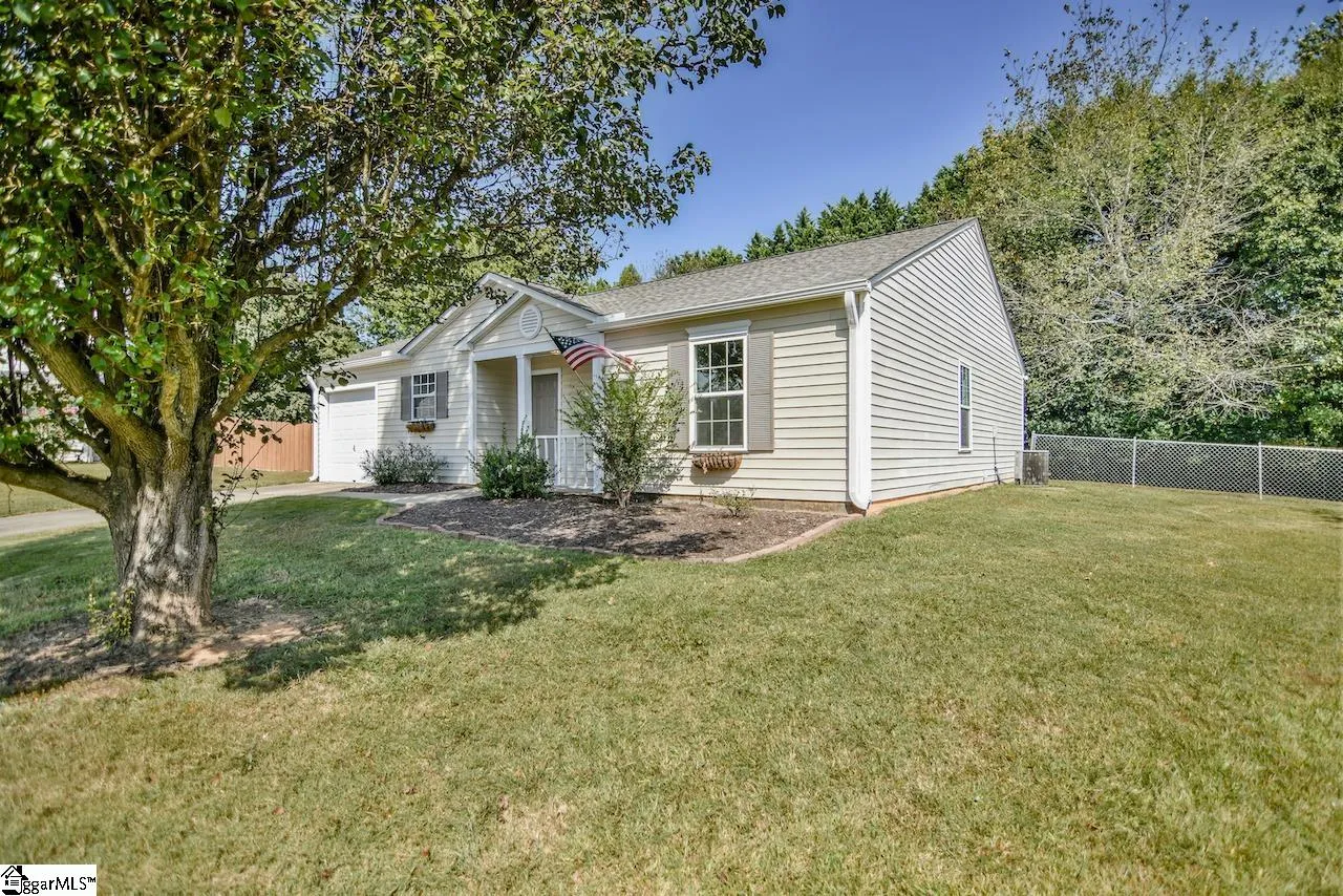 Property image 3 at 5 Hideaway Court, Simpsonville, SC 29680