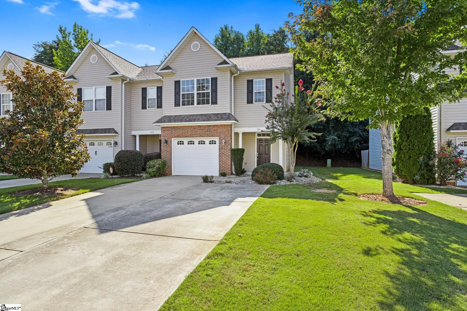 Property image 2 at 211 Biddeford Place, Greenville, SC 29609
