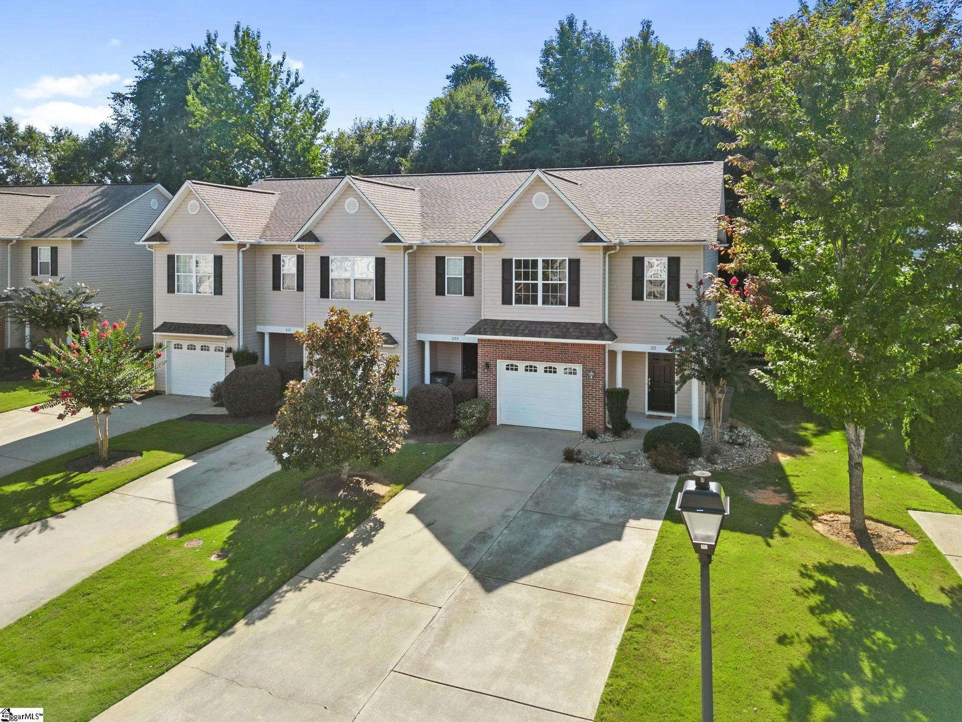 Property image 3 at 211 Biddeford Place, Greenville, SC 29609