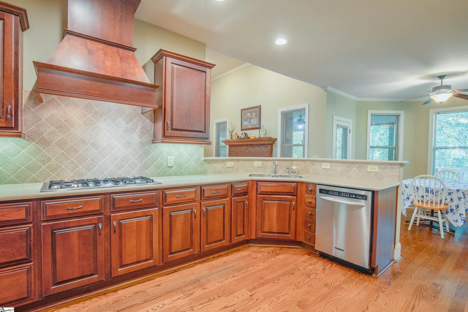 Property image 4 at 229 Yorkswell Lane, Greenville, SC 29607