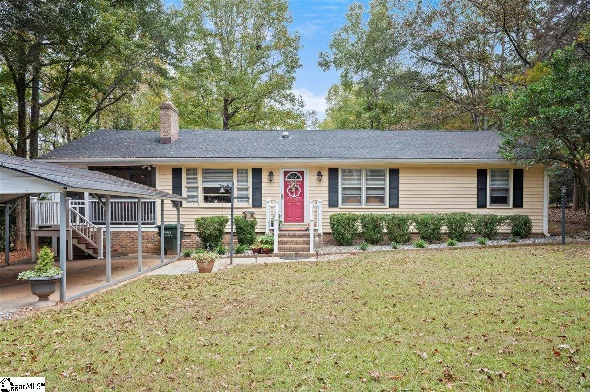 Property image 2 at 229 Enoree Circle, Greer, SC 29650