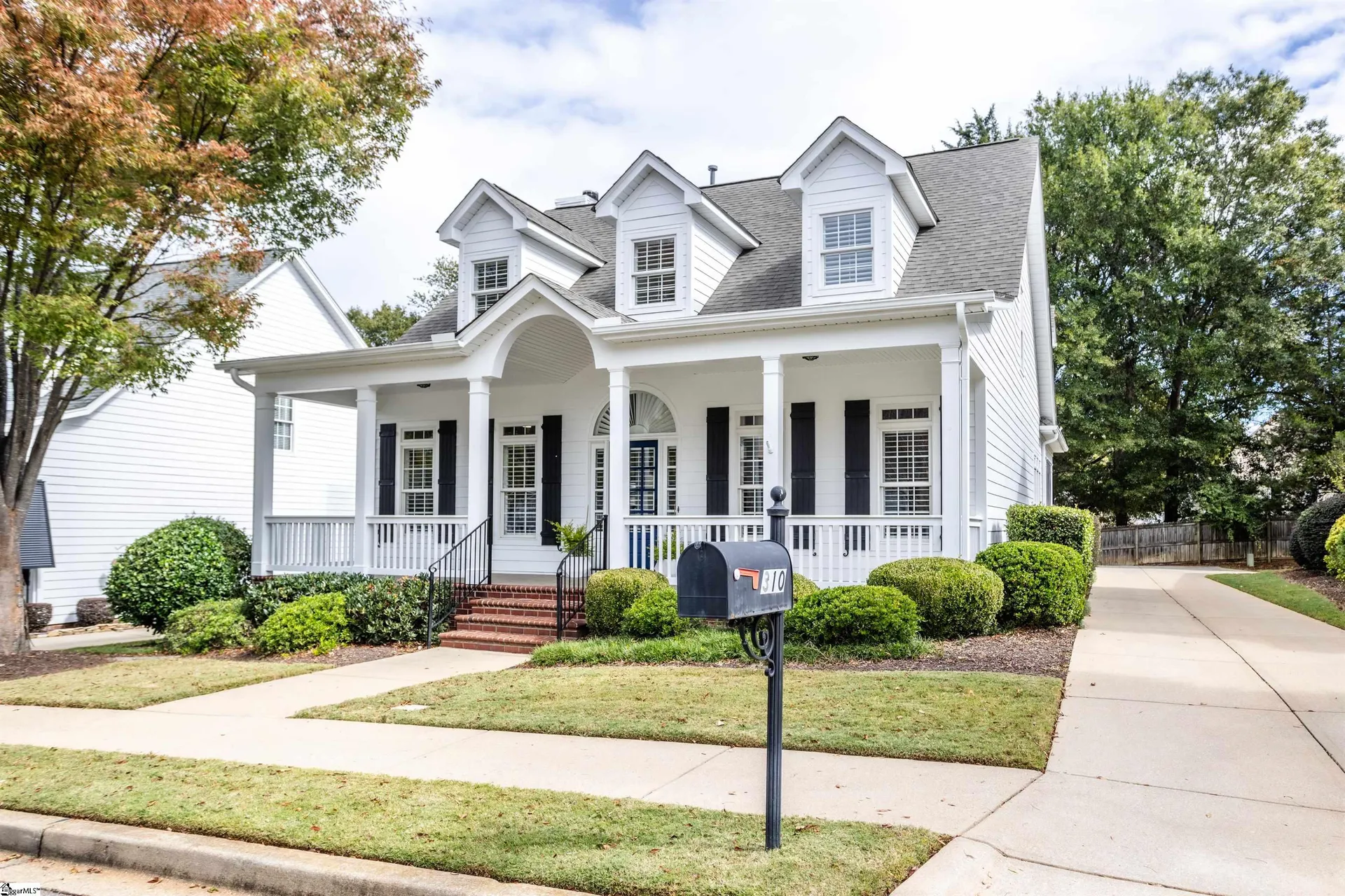 Property image 2 at 310 Crandon Drive, Greenville, SC 29615