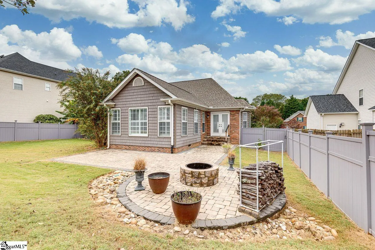 Property image 4 at 111 W Spindletree Way, Greer, SC 29650
