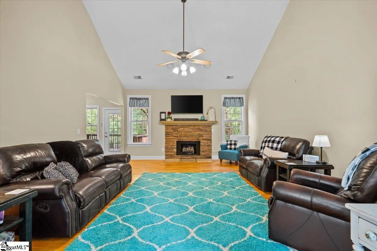 Property image 5 at 15 King Eider Way, Taylors, SC 29687