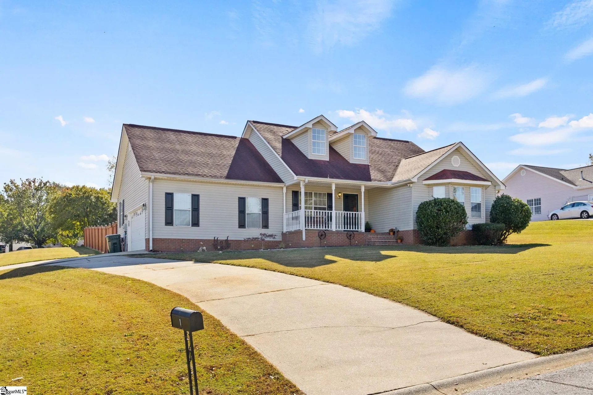 Property image 3 at 1 Scottbine Court, Greer, SC 29651