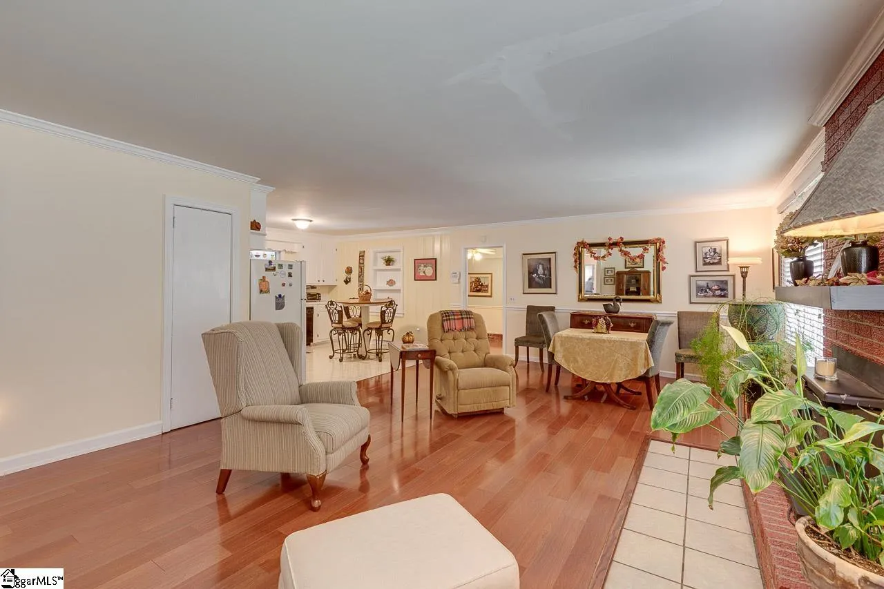 Property image 3 at 102 Terrace Circle, Simpsonville, SC 29681
