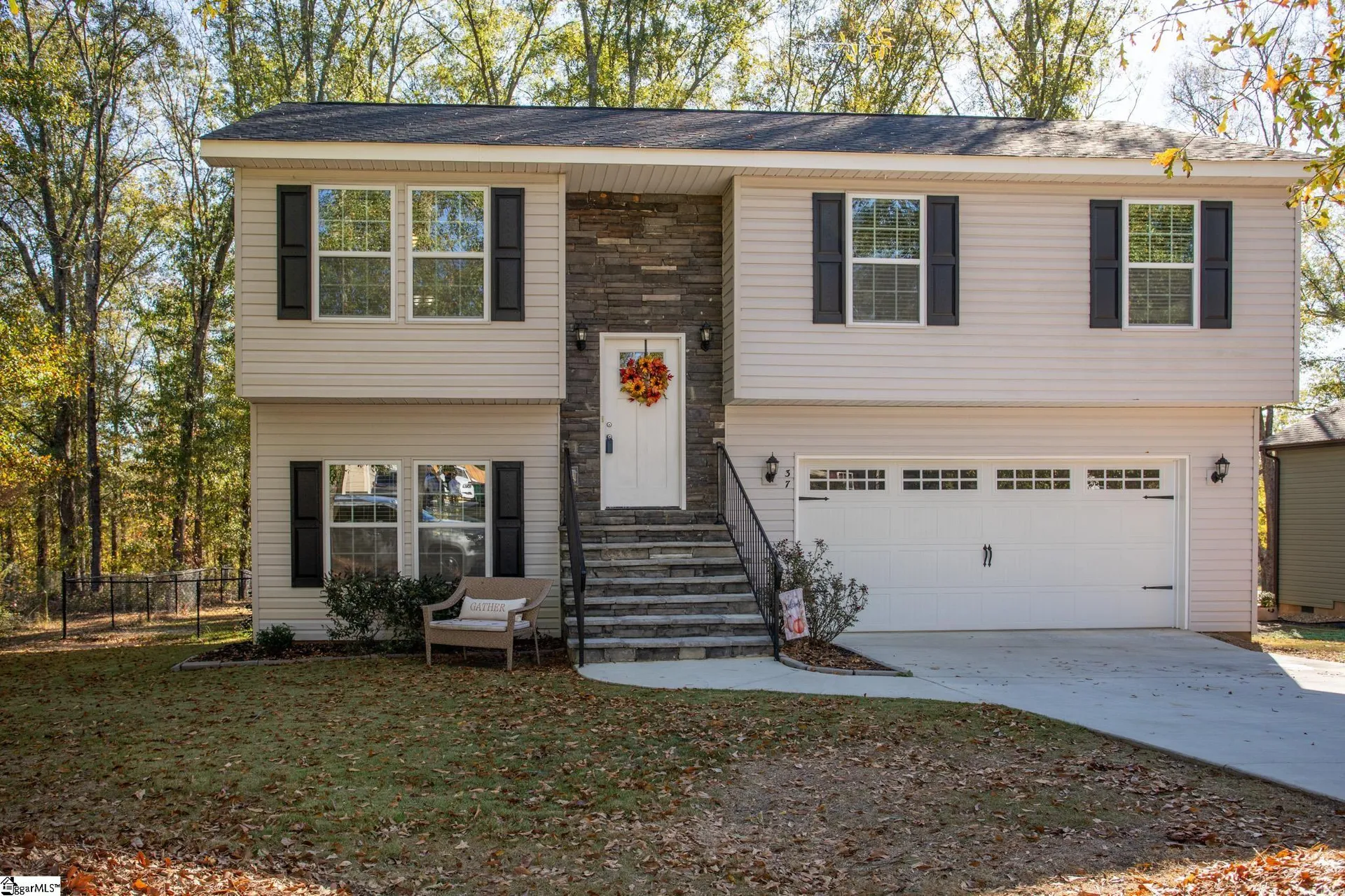 37 Woodmere Court