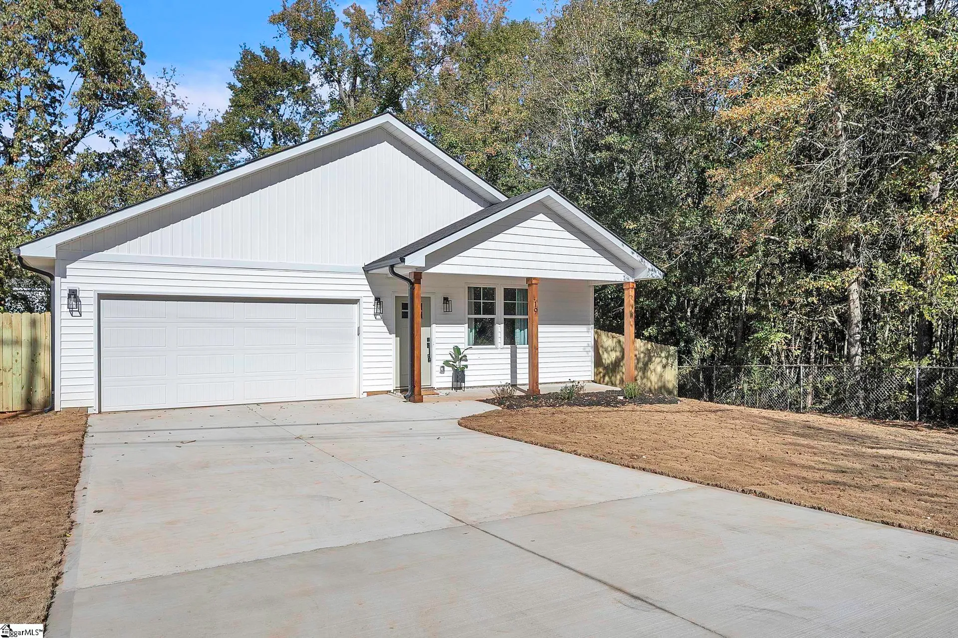 Property image 2 at 19 Oakvale Circle, Piedmont, SC 29673