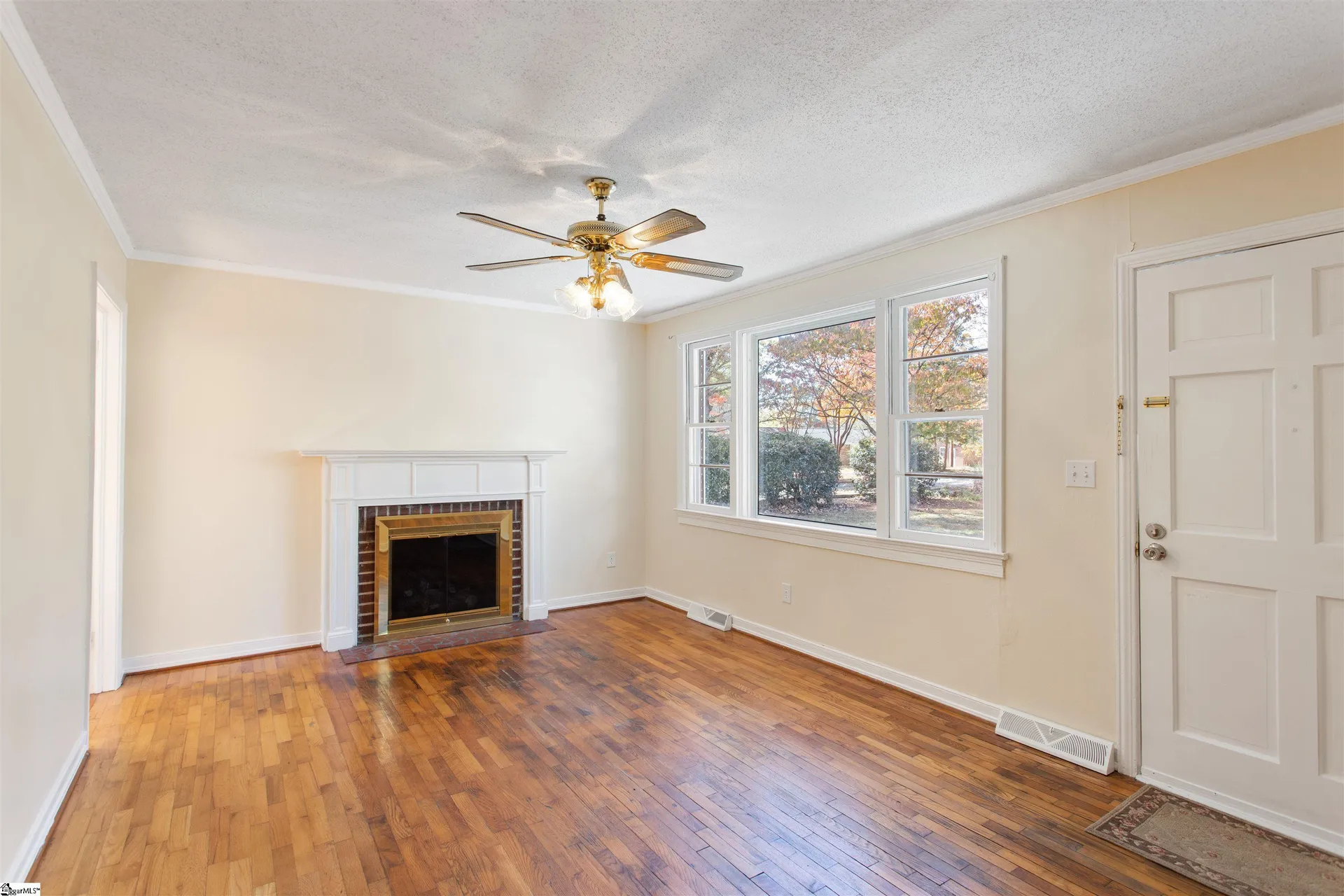 Property image 3 at 8 Linda Lane, Greenville, SC 29617-8119