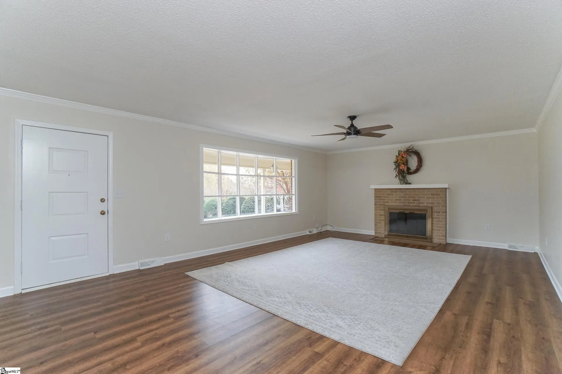 Property image 3 at 8 Heathwood Circle, Taylors, SC 29687