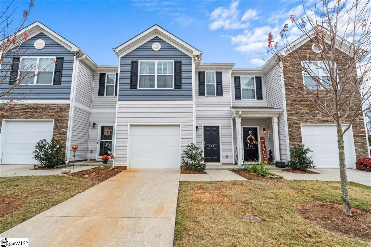 Property image 1 at 211 Northridge Court, Easley, SC 29642