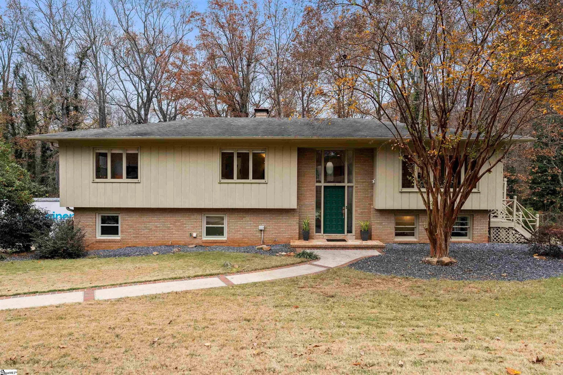 Property image 2 at 16 Hathaway Circle, Greenville, SC 29617
